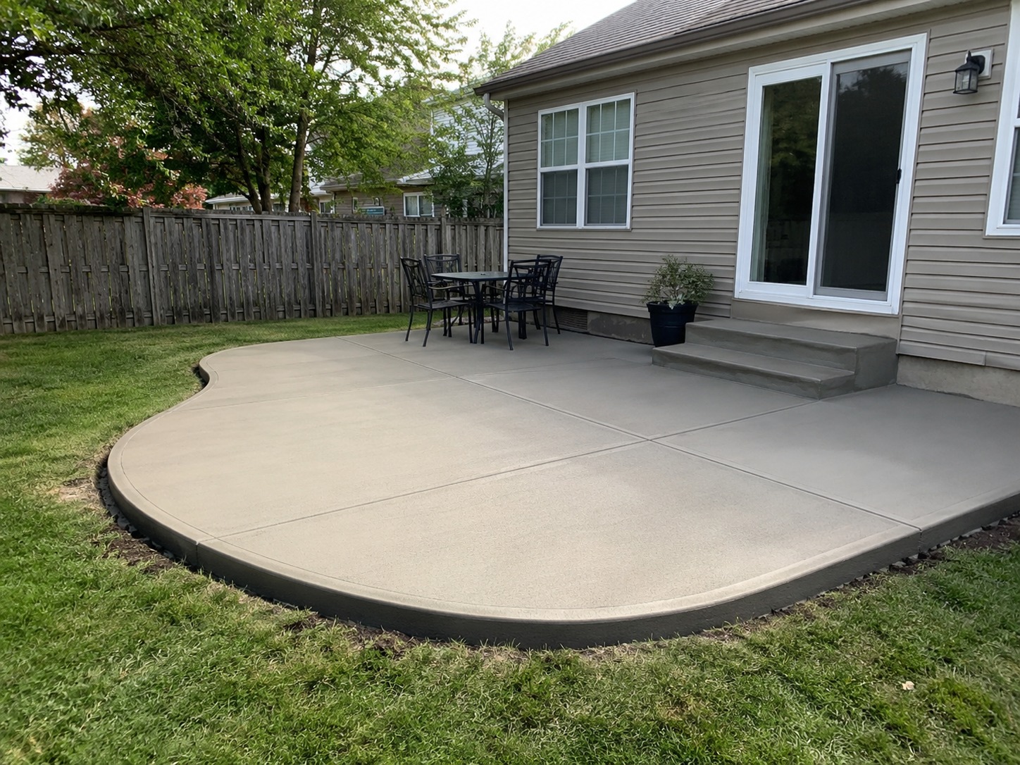 Concrete patio in Hamilton